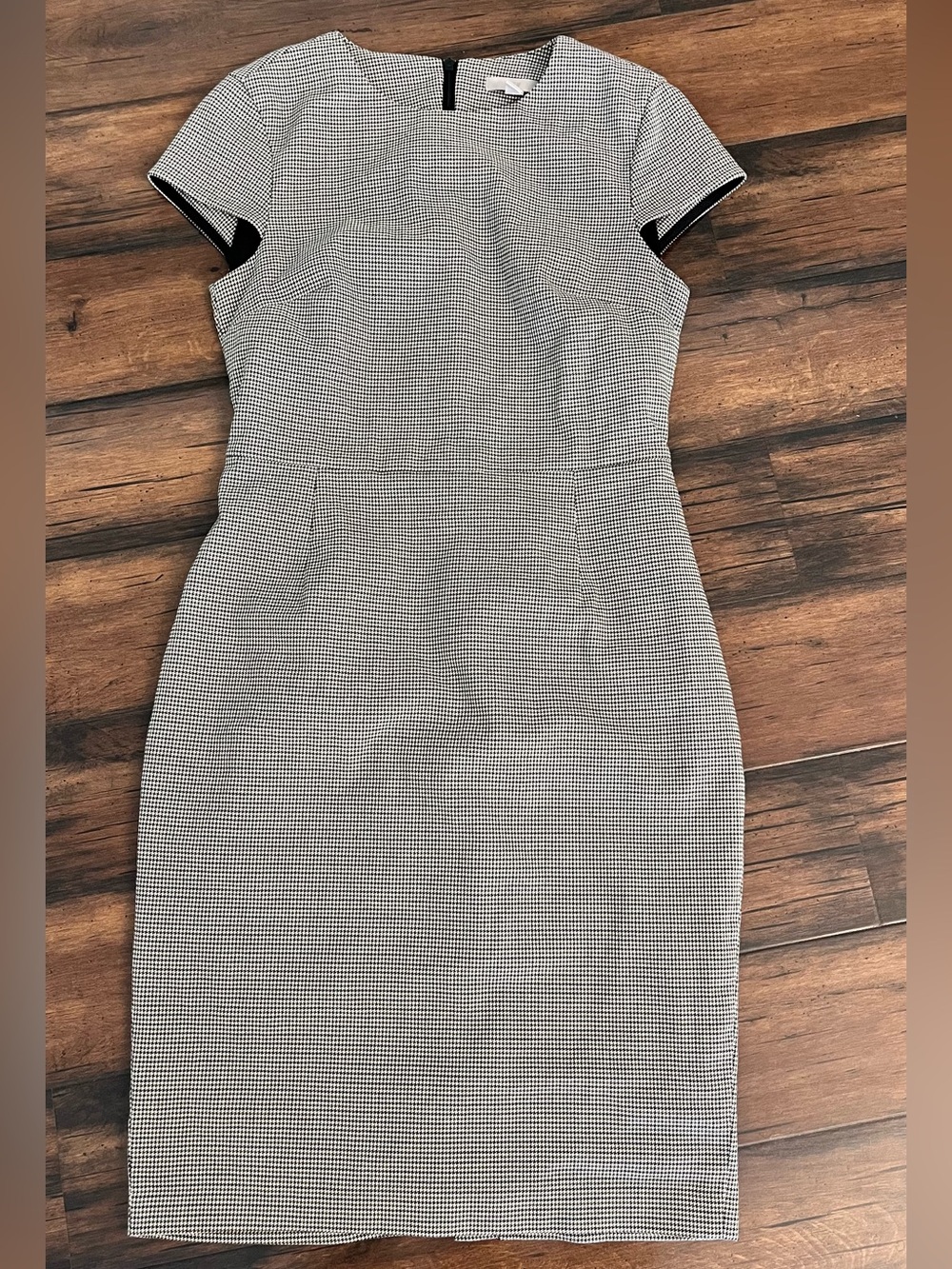 H&M Black and White Houndstooth Sheath Dress